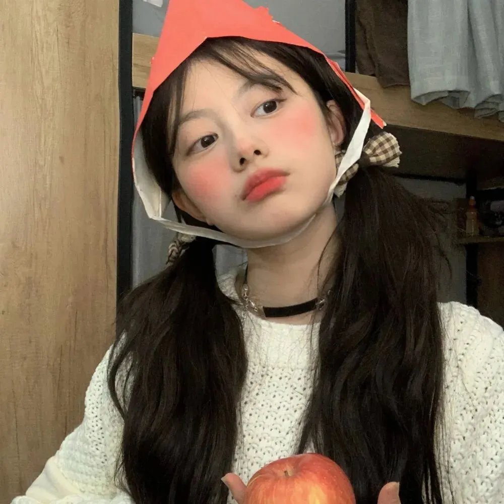 报告周先生夫人带娃回来了